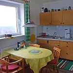 Апартаменты Schicke 150m Vom Kostenlos Wlan Grosses Schwimmbad Sauna *