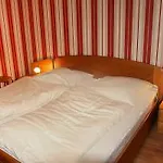 Schicke 150m Vom Kostenlos Wlan Grosses Schwimmbad Sauna Apartamento *