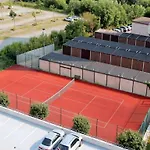 Schicke 150m Vom Kostenlos Wlan Grosses Schwimmbad Sauna *