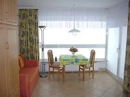 Schicke 150m Vom Kostenlos Wlan Grosses Schwimmbad Sauna Апартаменты Куксхафен